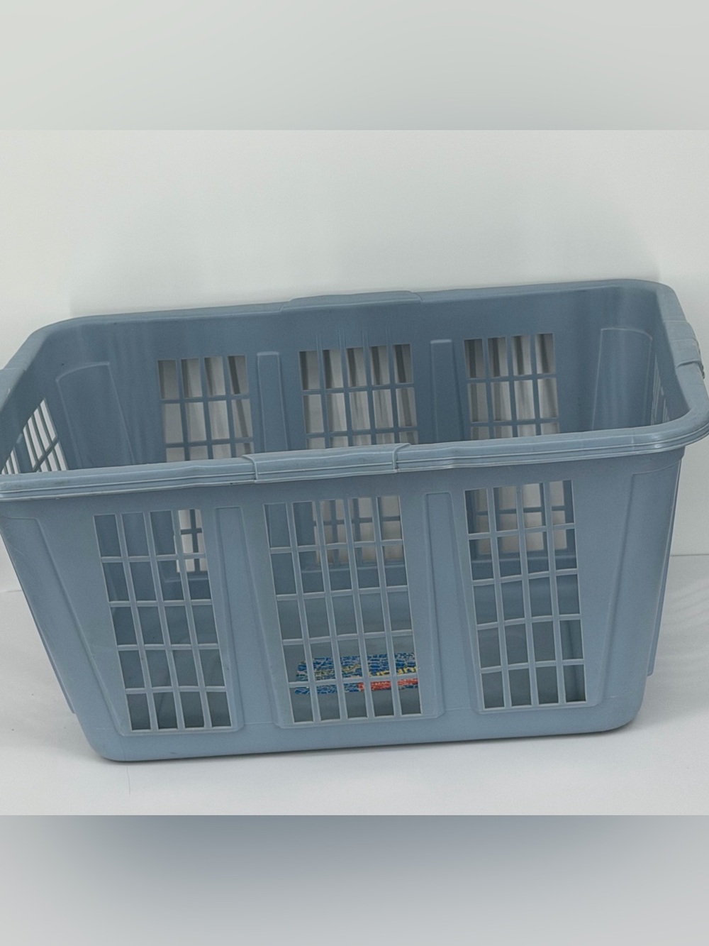 Vintage Rubbermaid Laundry Basket 2965 Blue Hamper Rectangular Plastic